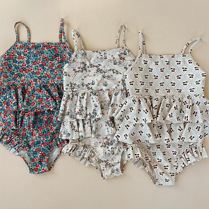 Детский купальник c рюшами Konges Slojd "Manuca Frill Cherry Motif", сладкая вишня